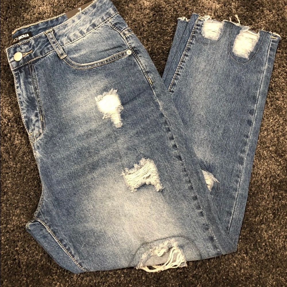Fashion Nova high waisted boyfriend jeans